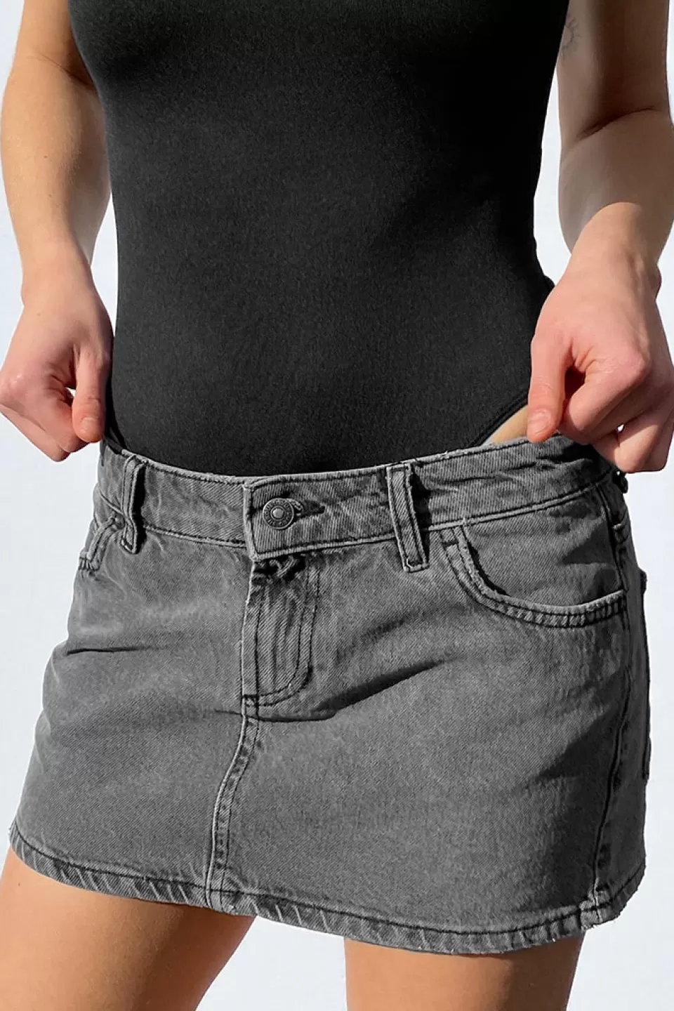 minigonna_low_waist_324302.webp Subdued Minigonna low waist