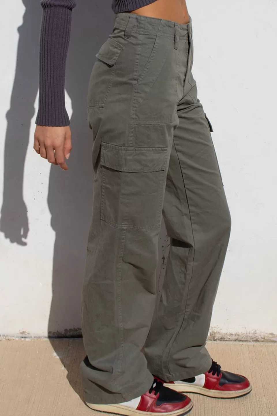 pantaloni_cargo_325894.webp Subdued Pantaloni cargo