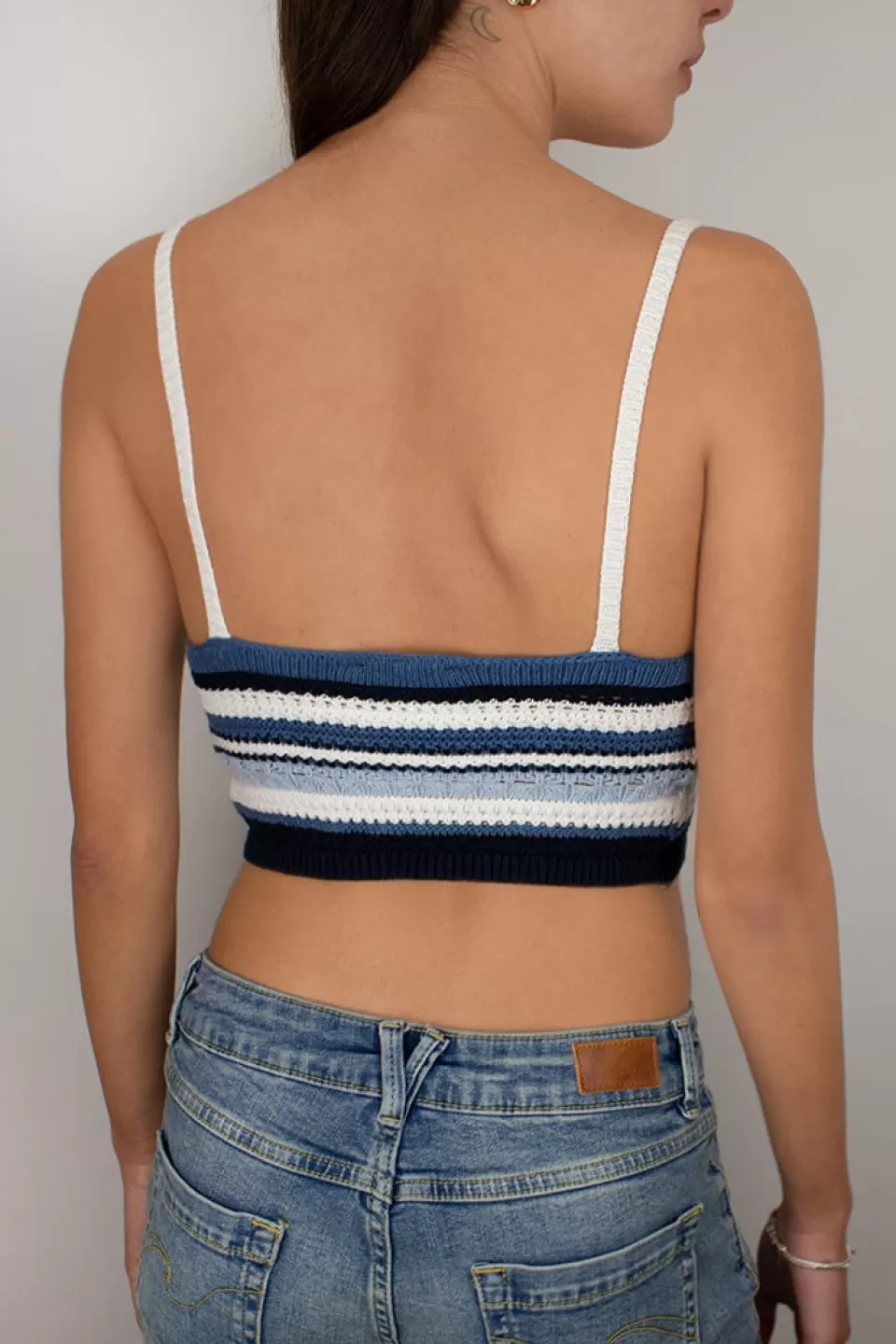 top_scollo_a_v_324396.webp Subdued Top scollo a V